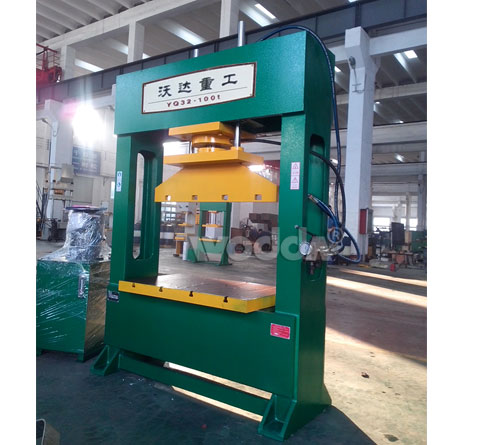 100T龍(long)門液壓機