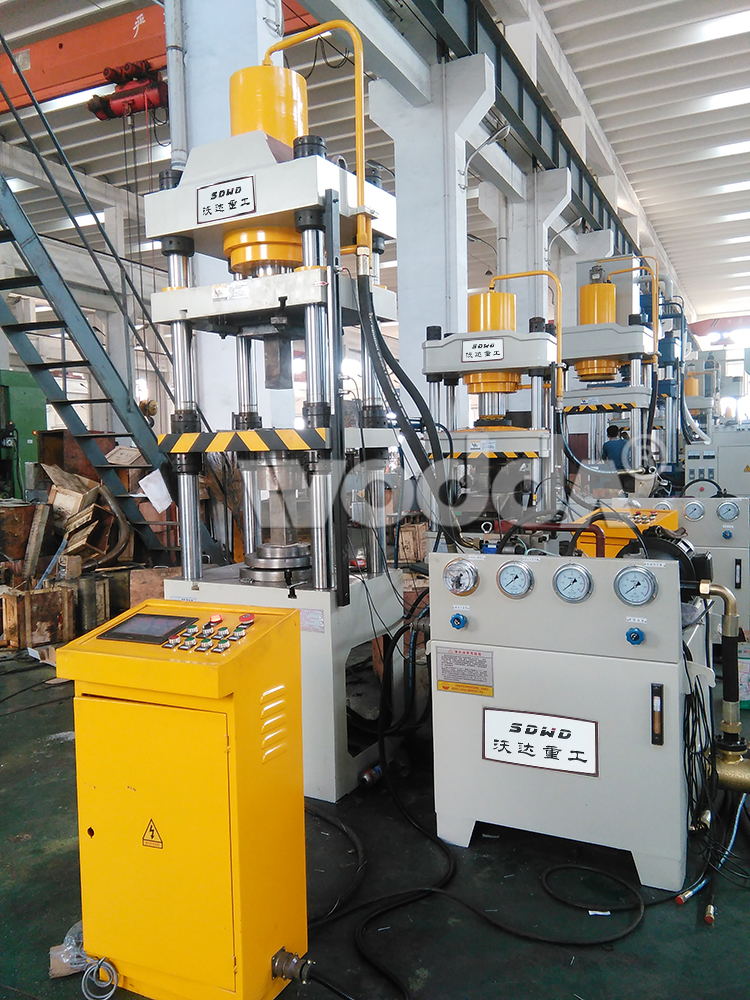 四梁四柱液(yè)壓機