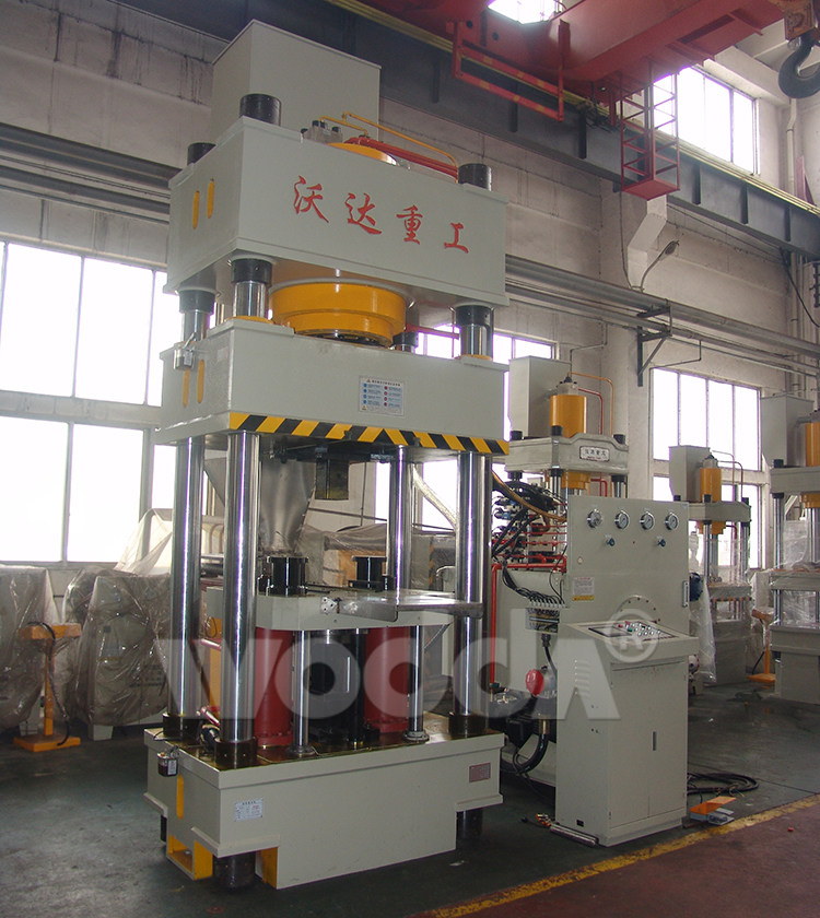 500噸(dun)牛羊舔(tian)磚機