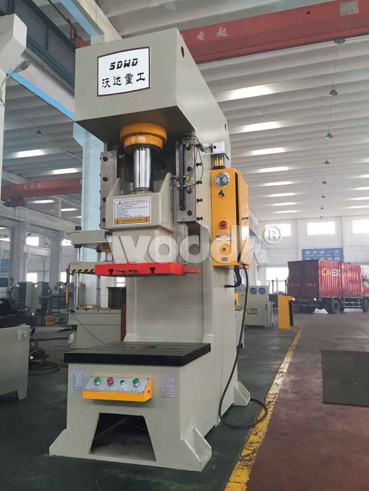 滑塊(kuài)導軌沖床