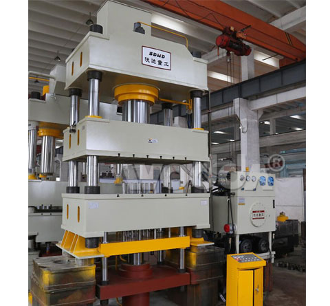 630t四柱液(ye)壓機