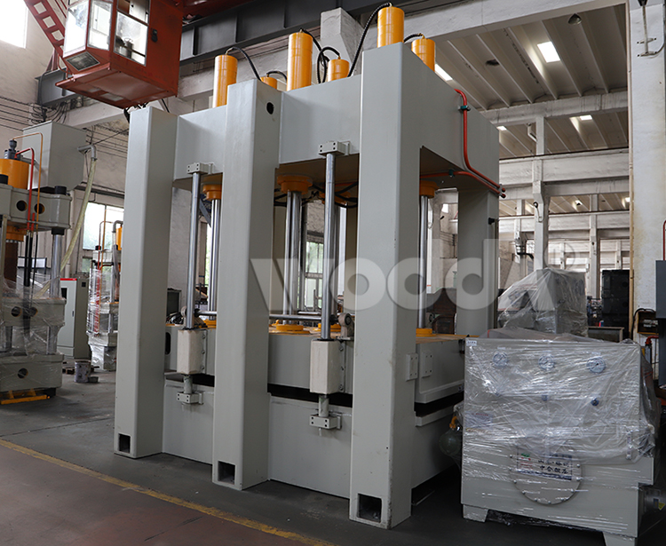 龍門框架(jià)式液壓機