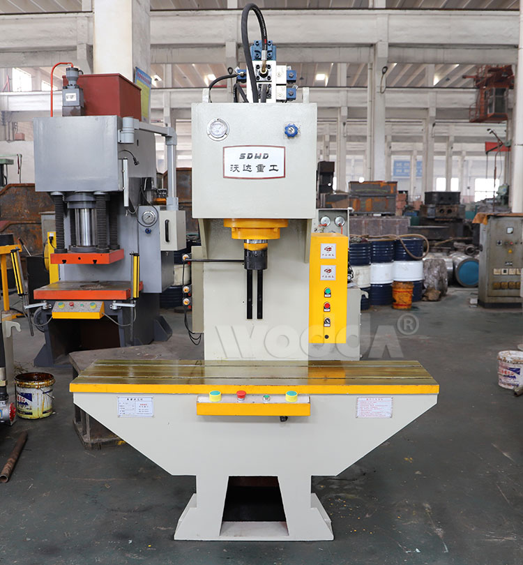 100噸(dūn)液壓機(ji)