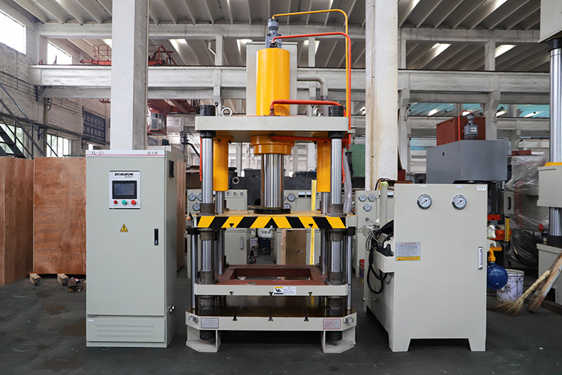 電磁爐隔(gé)熱圈液壓(yā)機