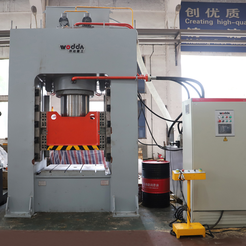 500T熱(re)模鍛液(yè)壓機