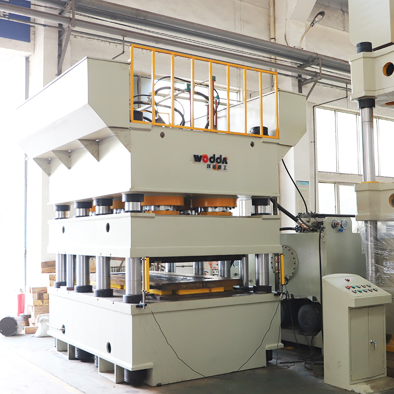 鋼木門(men)壓花機(jī) 鋼木門(men)壓花機(ji)