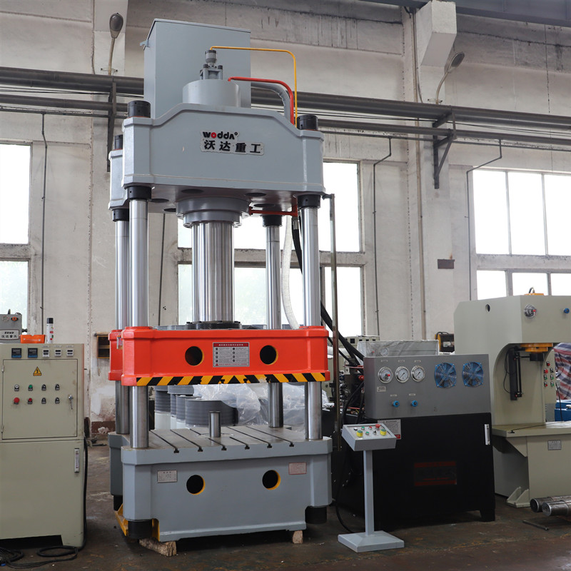 石墨密(mì)封圈模(mo)壓成型(xing)液壓機(jī)