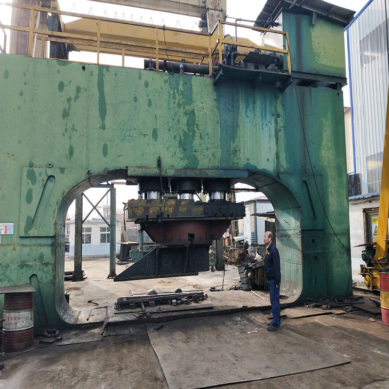 1000噸(dūn)龍門式液(yè)壓機 1000噸龍(long)門式液壓(yā)機