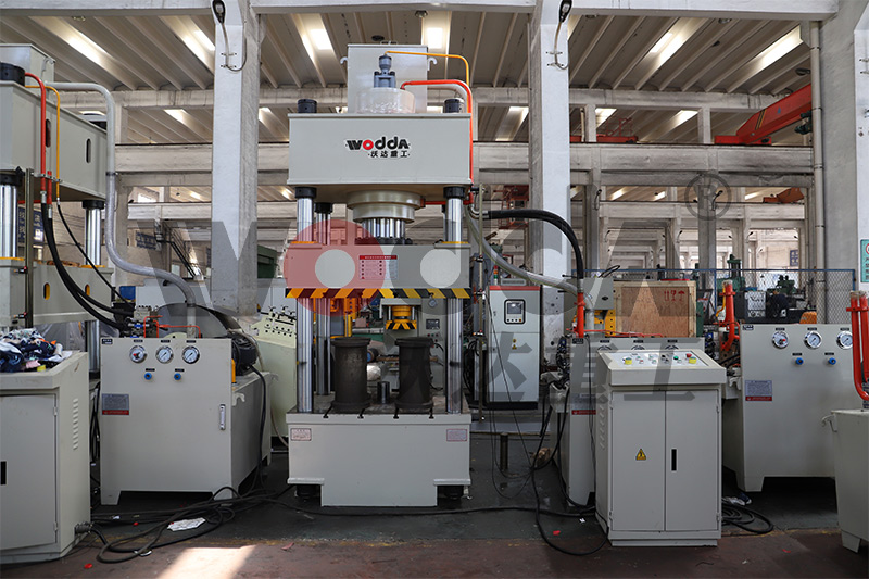 315噸四(sì)柱液壓機(ji) 315噸四柱液(yè)壓機