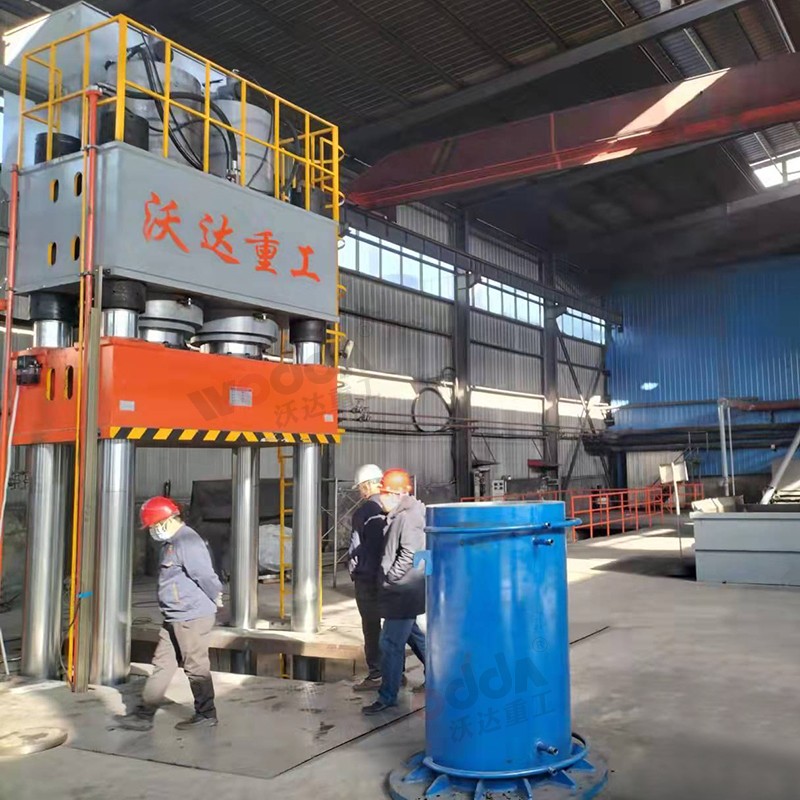 坩埚液(yè)壓機 坩(gān)埚液壓(yā)機