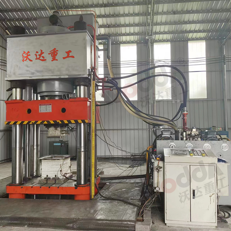 1000噸匣缽成型液(ye)壓機 1000噸匣缽成型(xíng)液壓機