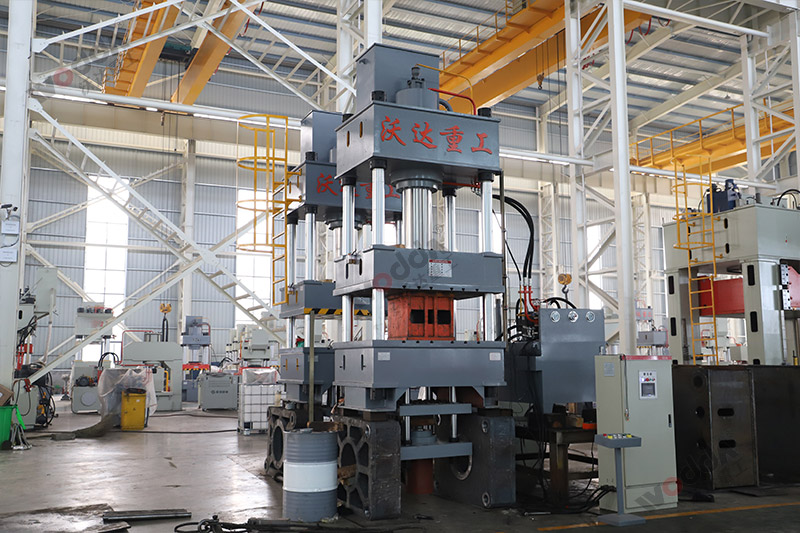 315噸不(bu)鏽鋼拉伸液壓機(ji) 315噸不鏽鋼拉伸液(yè)壓機