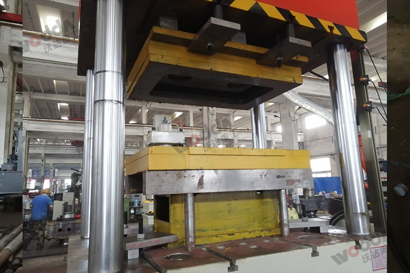 不鏽鋼托(tuō)盤拉伸液(ye)壓機 不鏽(xiù)鋼托盤拉(la)伸液壓機(ji)