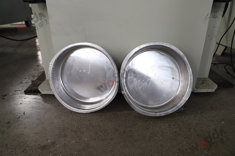 電(diàn)機端蓋樣(yàng)品 電機端(duān)蓋樣品