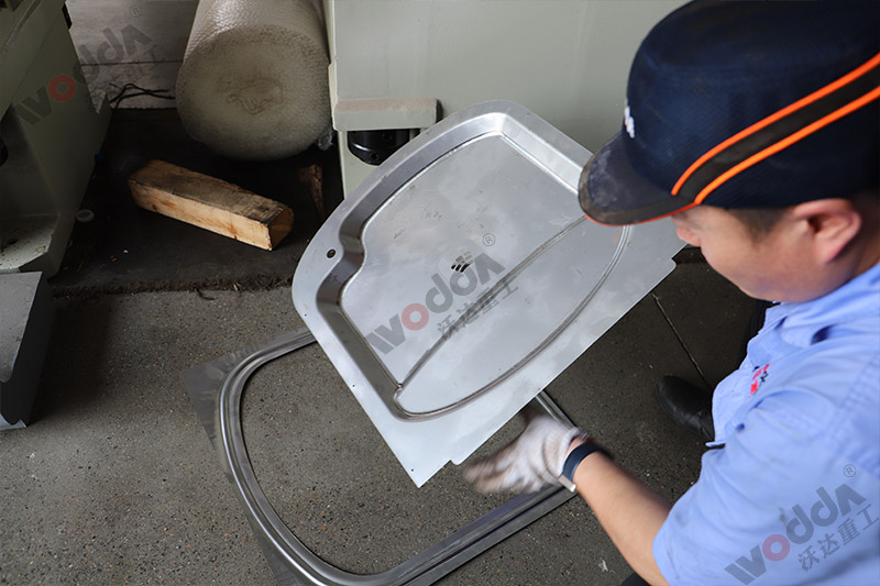 不鏽鋼闆成品 不(bu)鏽鋼闆成品