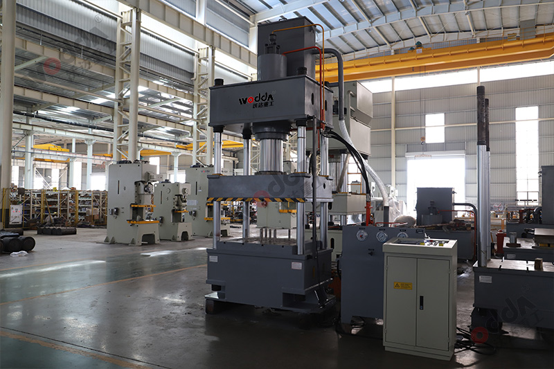 250噸拉伸機 250噸(dūn)拉伸機