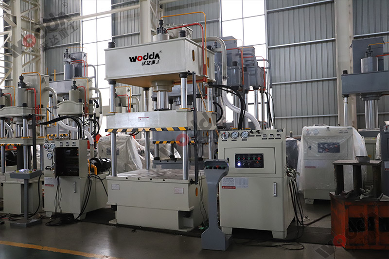 100噸薄闆拉伸(shen)液壓機 100噸薄(bao)闆拉伸液壓(ya)機