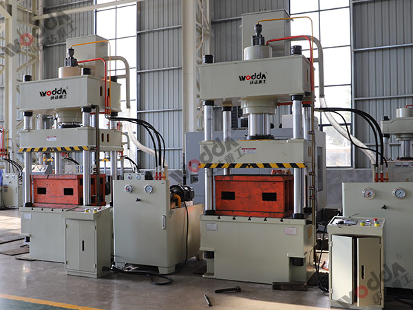 200噸四柱(zhù)拉伸液壓(yā)機 200噸四柱(zhù)拉伸液壓(ya)機