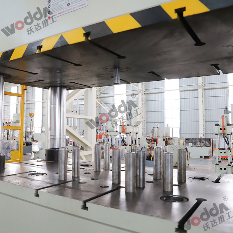 液壓機(ji)多頂杆 液(ye)壓機多頂(dǐng)杆