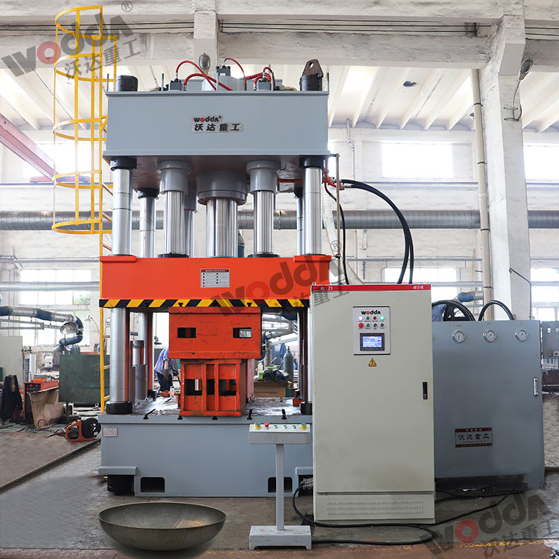 630噸封頭(tóu)液壓機(jī) 630噸封頭(tou)液壓機(ji)