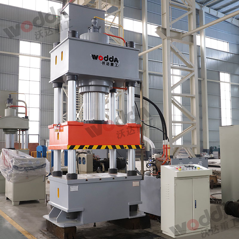 400噸金(jīn)屬成型(xíng)油壓機(jī)_四柱拉(lā)伸液壓(ya)機 400噸金(jīn)屬成型(xing)油壓機(ji)_四柱拉(lā)伸液壓(ya)機