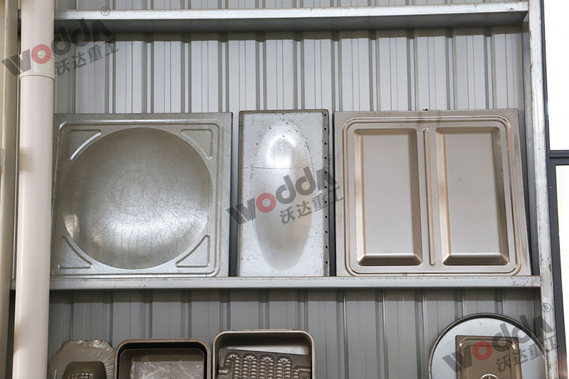 不(bu)鏽鋼水箱闆(pan)成品 不鏽鋼(gang)水箱闆成品(pǐn)