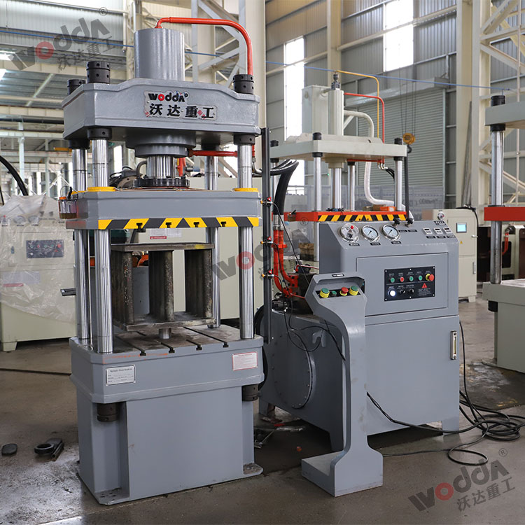 100噸拉伸(shen)液壓機 100噸拉伸(shen)液壓機