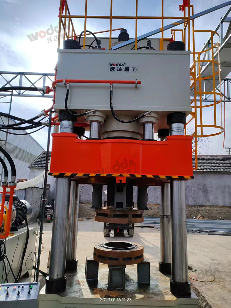 800噸(dun)封頭拉伸液壓機(ji) 800噸封頭拉伸液壓(ya)機