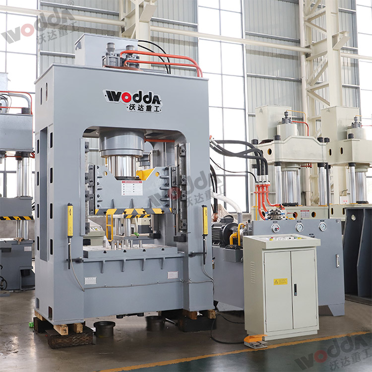 315噸框架(jia)式液壓機(jī)(圖3).jpg 315噸框架(jia)式液壓機(ji)(圖3).jpg