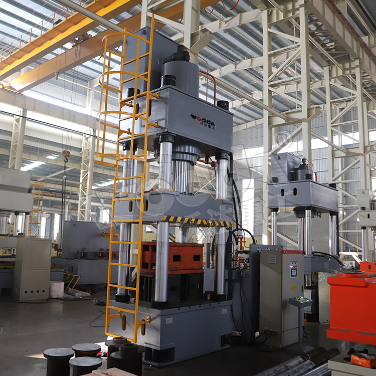 630噸液壓拉伸(shen)機 630噸液壓拉(la)伸機