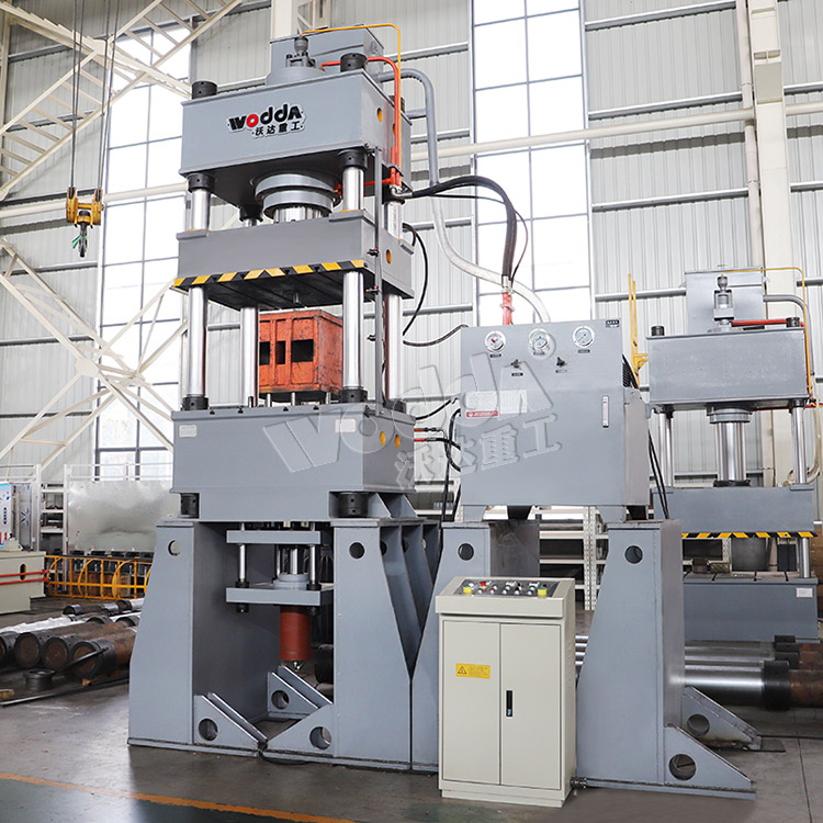 四柱(zhu)式400噸液(ye)壓拉伸(shēn)機 四柱(zhu)式400噸液(yè)壓拉伸(shen)機