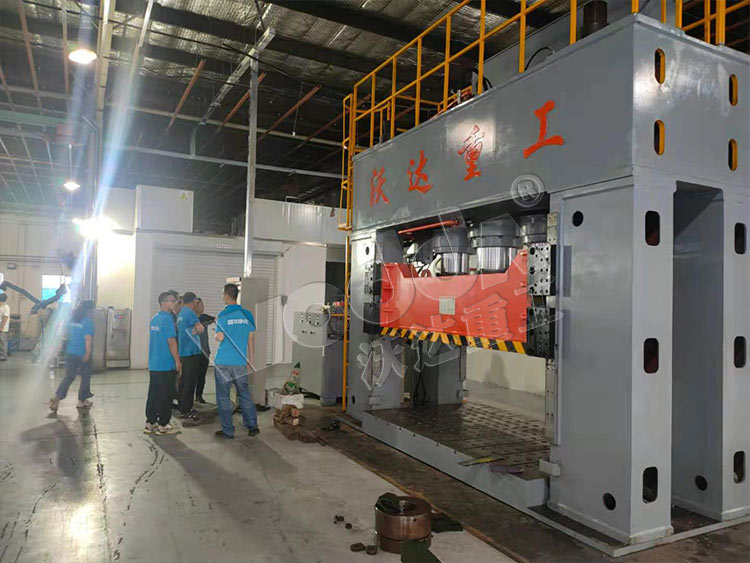 1000噸框架(jià)式液壓機(ji)