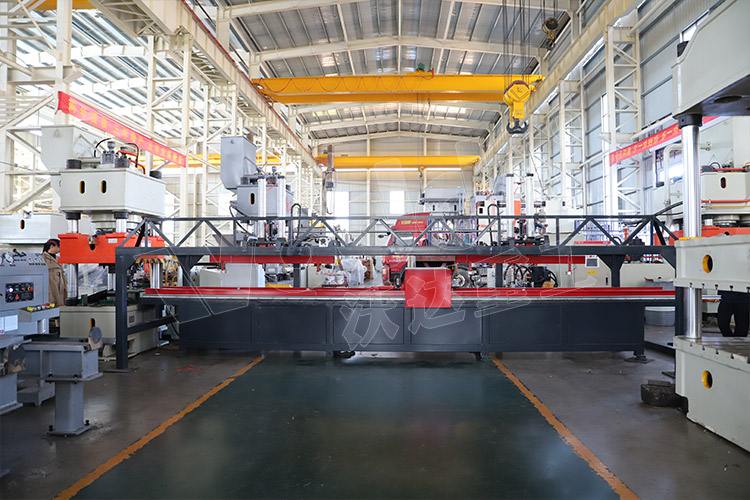 500噸錨杆托(tuo)盤生産線 500噸錨(máo)杆托盤生産線(xiàn)