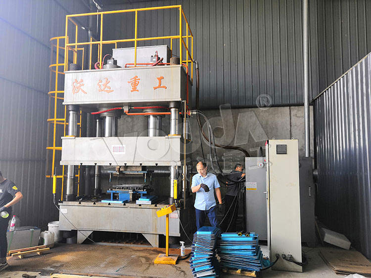 500噸(dun)不鏽鋼托盤拉(la)伸成型液壓機(jī) 500噸不鏽鋼托盤(pán)拉伸成型液壓(yā)機