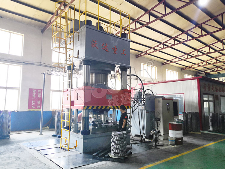 2000噸汽(qi)車離合(he)器殼體(ti)成型液(yè)壓機 2000噸(dūn)汽車離(lí)合器殼(ké)體成型(xíng)液壓機(ji)