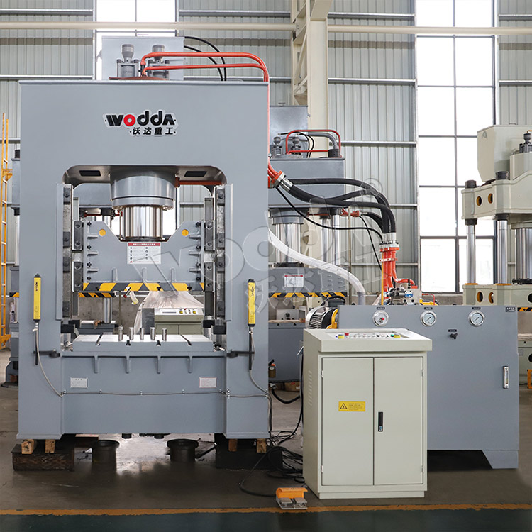 315噸框架(jia)式液壓機 315噸框架(jia)式液壓機