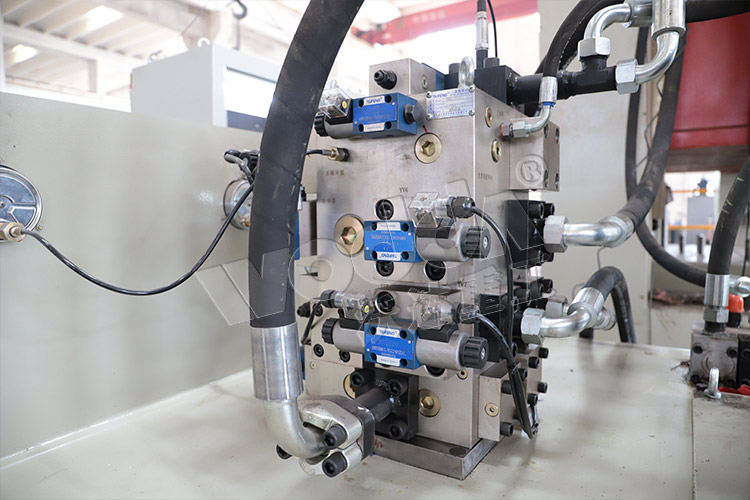 集成(cheng)插裝閥 集(ji)成插裝閥(fa)