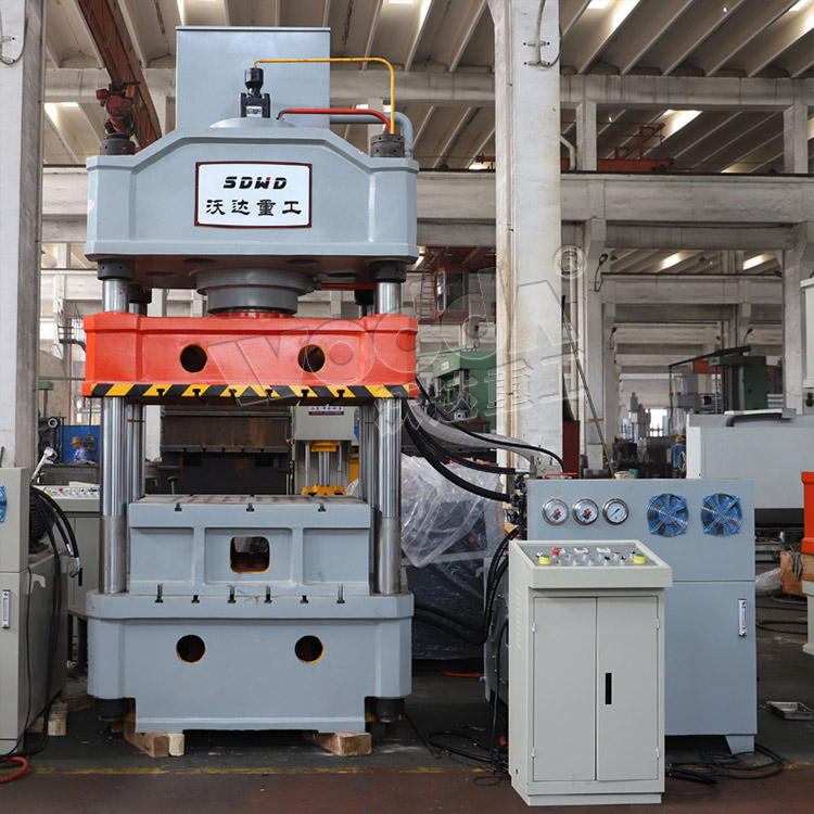 蛋糕托(tuo)盤拉伸(shen)液壓機(jī) 蛋糕托(tuo)盤拉伸(shēn)液壓機(jī)