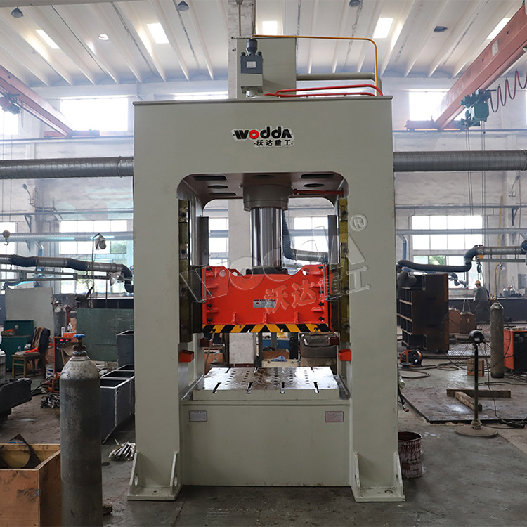 200噸(dun)框架式拉伸液壓(yā)機 200噸框架式拉伸(shēn)液壓機