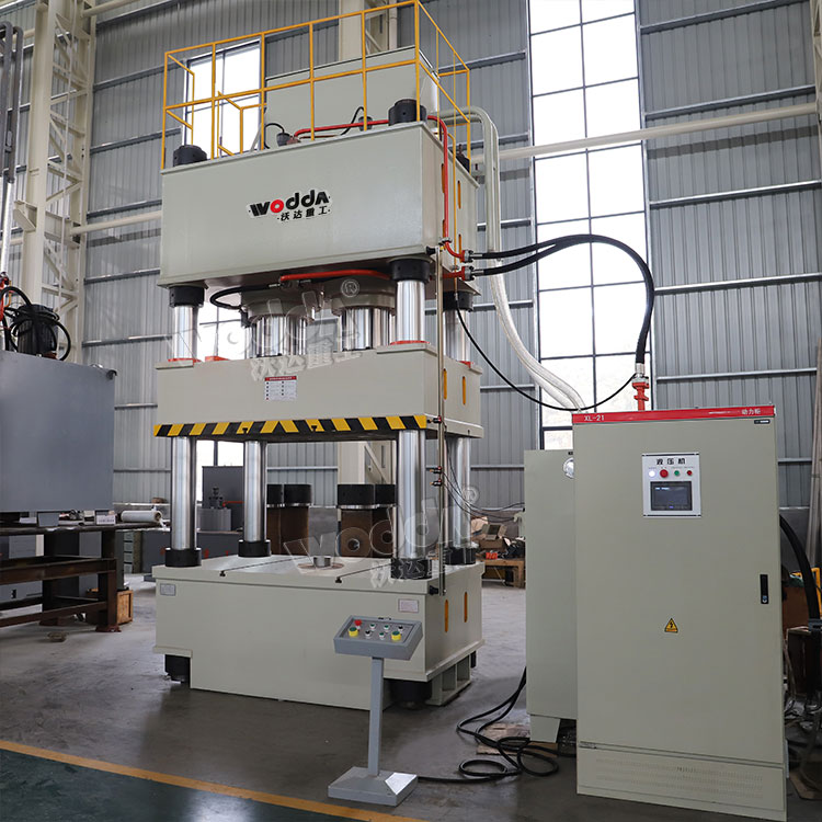 800噸四柱液壓機 800噸(dun)四柱液壓機