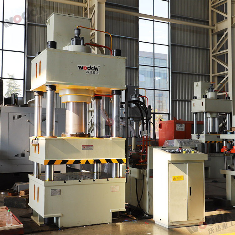 300噸液壓機(jī)多少錢一(yī)台? 300噸液壓(ya)機多少錢(qian)一台?