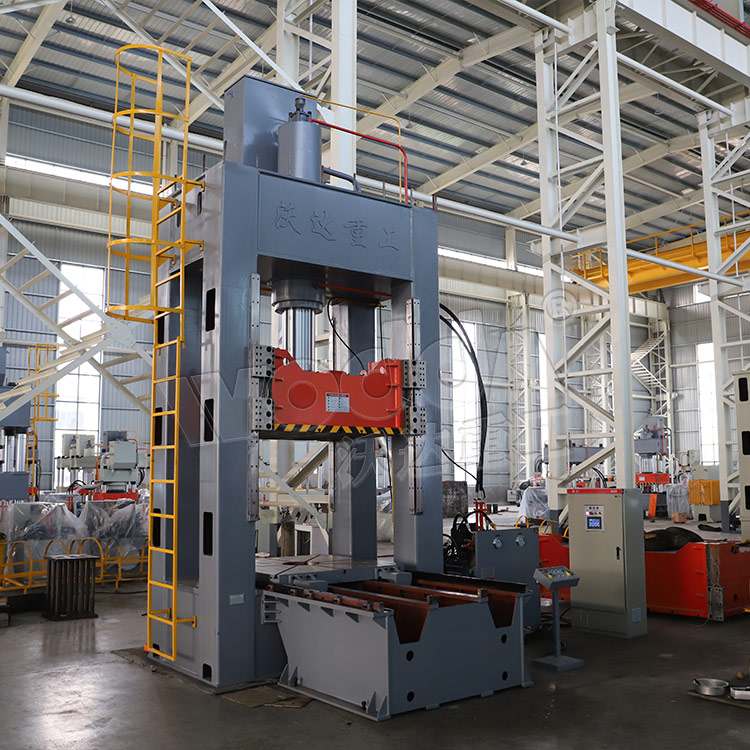 315噸框架式(shi)液壓機車間現(xiàn)貨 315噸框架式液(yè)壓機車間現貨(huo)