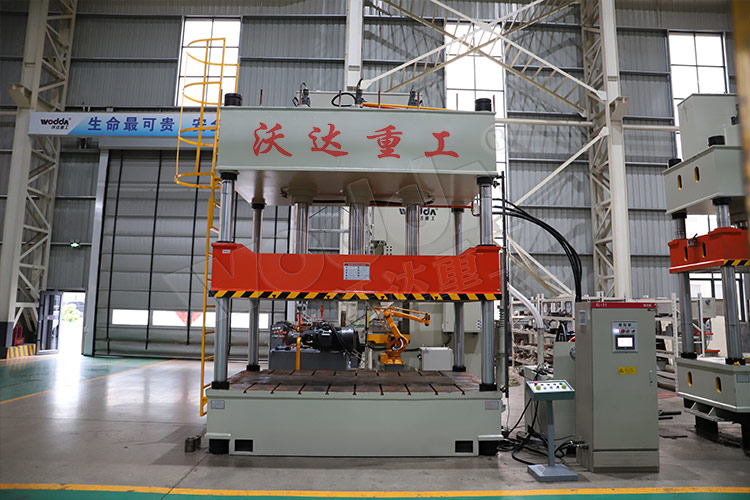 液壓機 液(ye)壓機