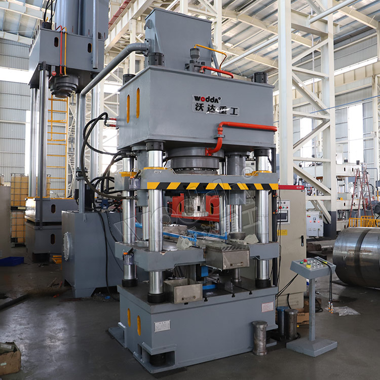 315噸(dun)四梁四(si)柱液壓(ya)機