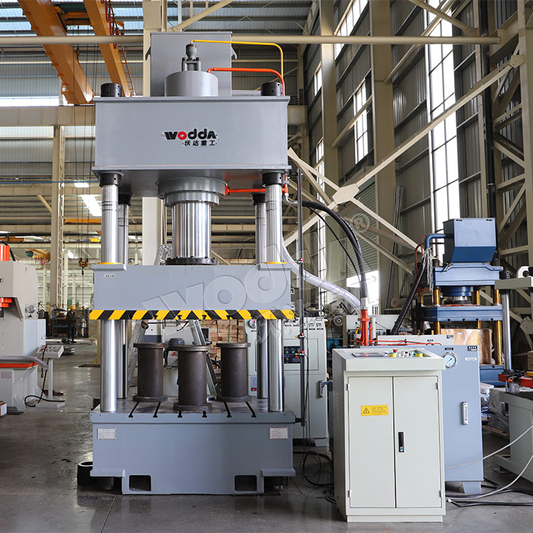 國标(biao)315噸四柱液壓(yā)機 國标315噸四(sì)柱液壓機