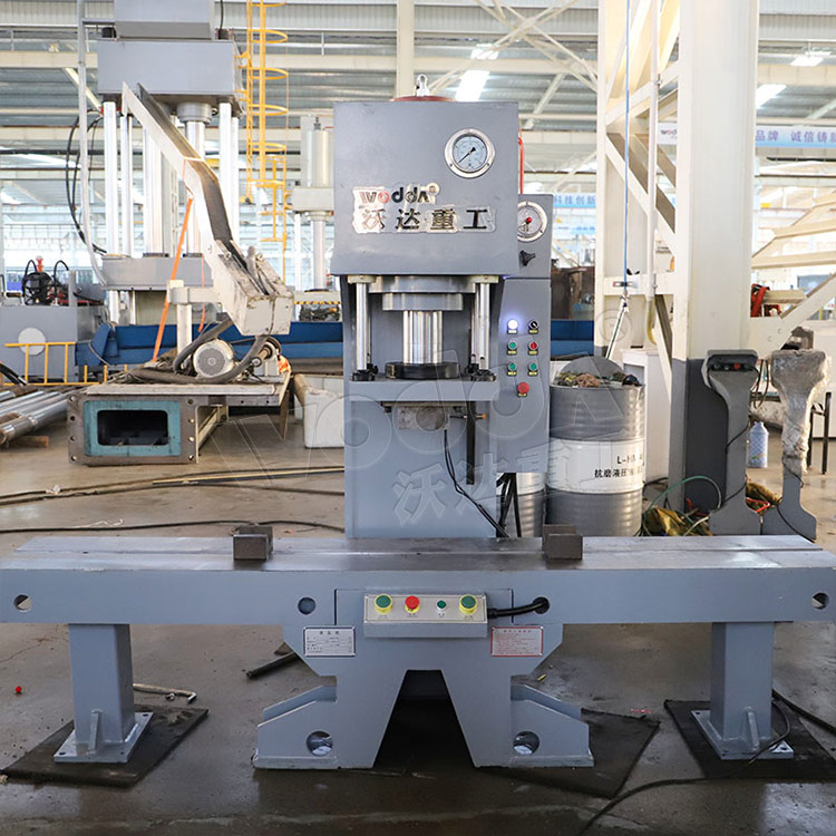 63噸單臂(bi)校直機