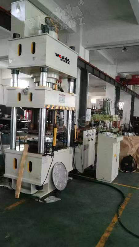 拉(lā)伸消防(fang)水帶纏(chán)繞機側(ce)闆壓力(lì)機 拉伸(shen)消防水(shuǐ)帶纏繞(rao)機側闆(pǎn)壓力機(jī)