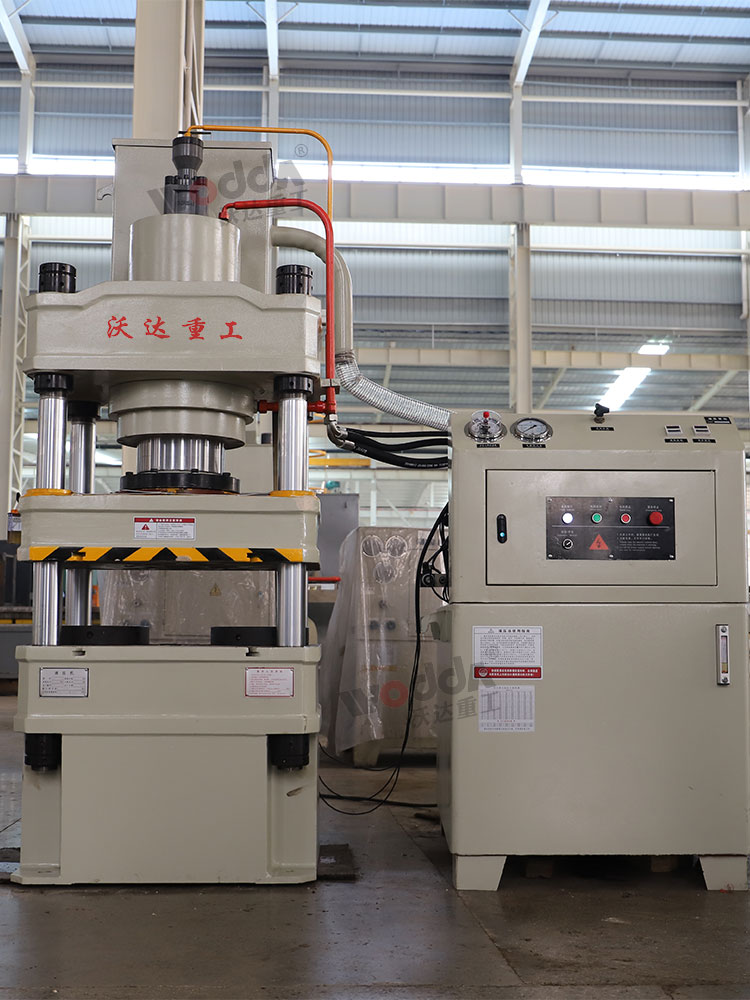 200t油壓機(三(sān)梁四柱液(ye)壓機) 200t油壓(ya)機(三梁四(si)柱液壓機(jī))