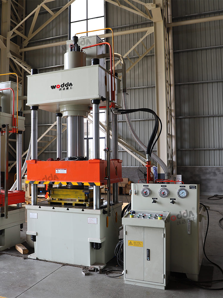 200噸不鏽(xiù)鋼闆拉伸(shēn)液壓機 200噸(dun)不鏽鋼闆(pǎn)拉伸液壓(ya)機