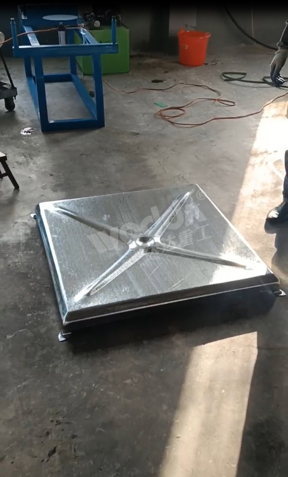 米(mi)字形不(bu)鏽鋼水(shuǐ)箱闆拉(la)伸件 米(mǐ)字形不(bu)鏽鋼水(shui)箱闆拉(la)伸件